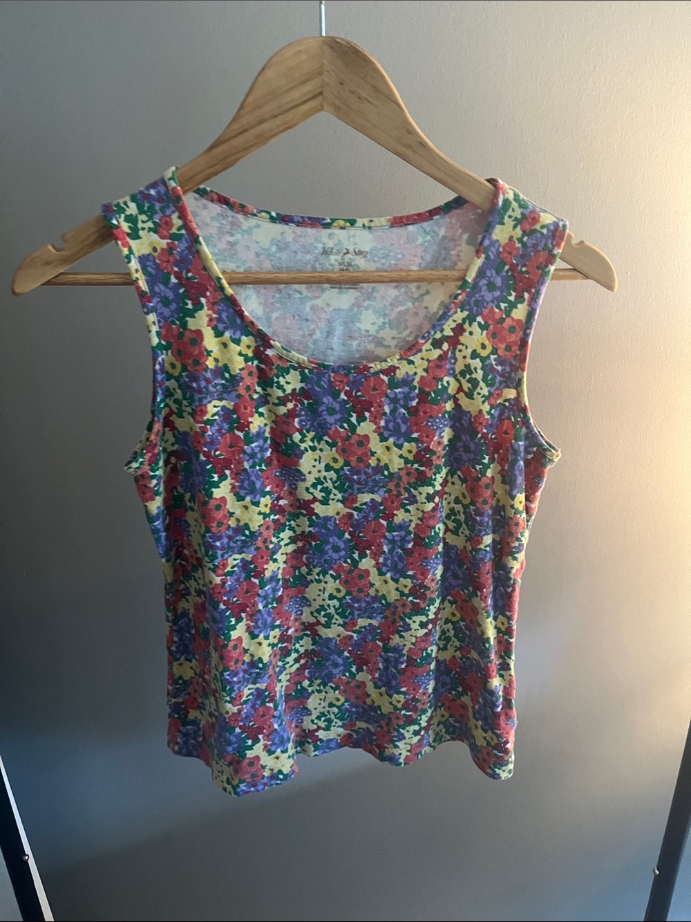 White Stag Multicolor Floral Scoop Neck Tank Top